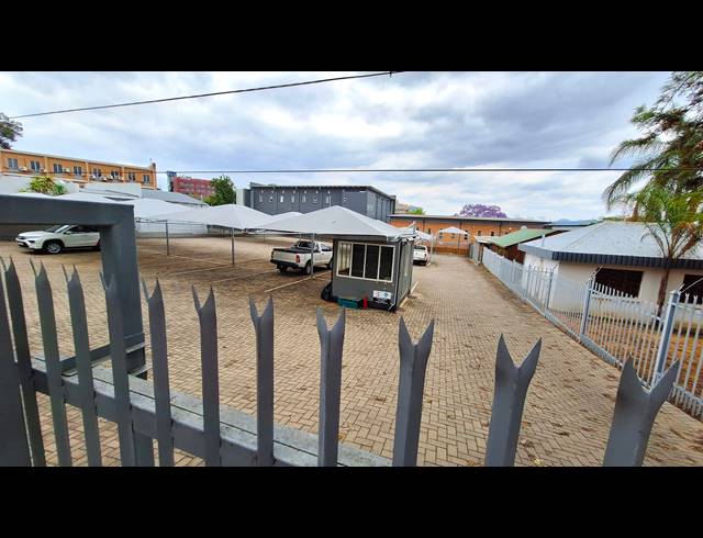 1,000M² OFFICE FOR SALE IN NELSPRUIT EXT 1
